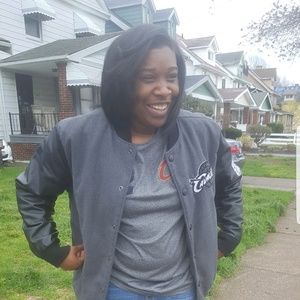 Meet your Posher, Valentina